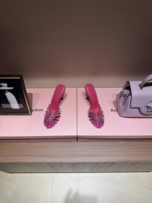 2025112810132517 300